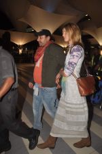 Vikram Chatwal arrives in India with gf in Mumbai Airport on 17th March 2012 (12).JPG